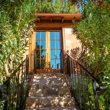 The House Hotel Boyalica