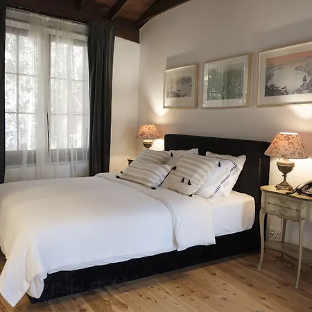 The House * Boyalica