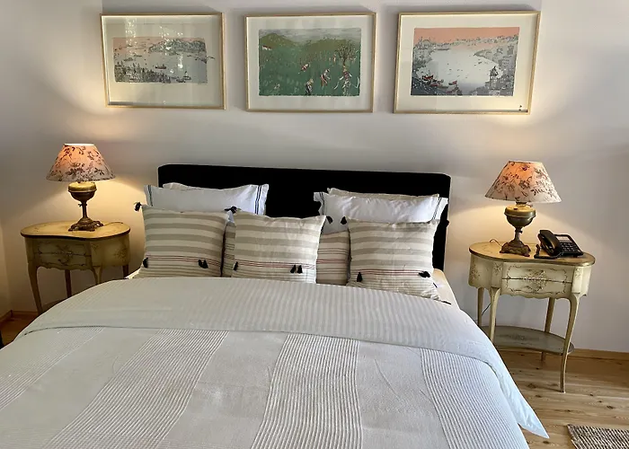 Hotel The House Boyalica